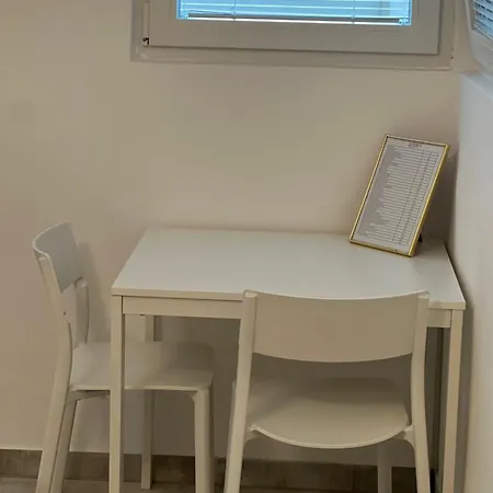 Apartmani Lovren Novalja Exterior foto