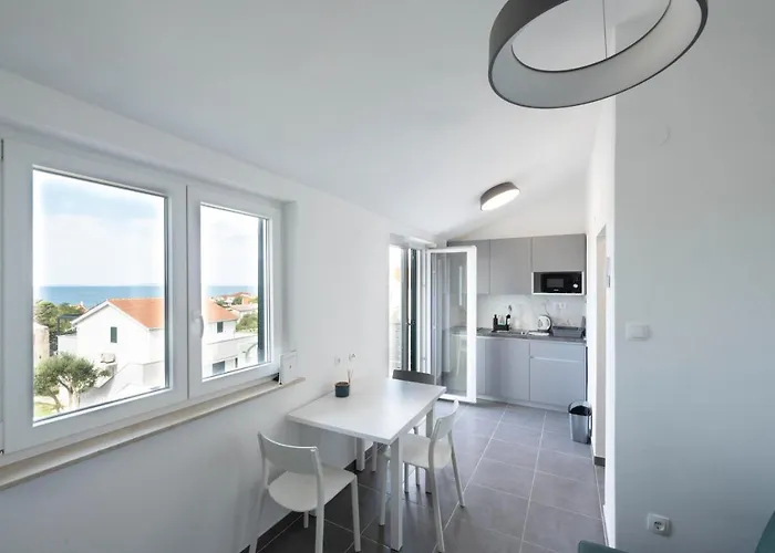 Apartmani Lovren